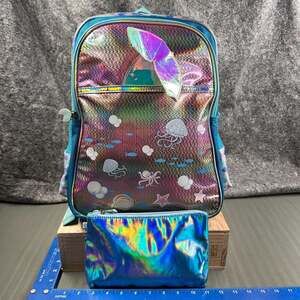 Girls Mermaid Seaworld Holographic 17-Inch Backpack with Matching Accessory Pouc